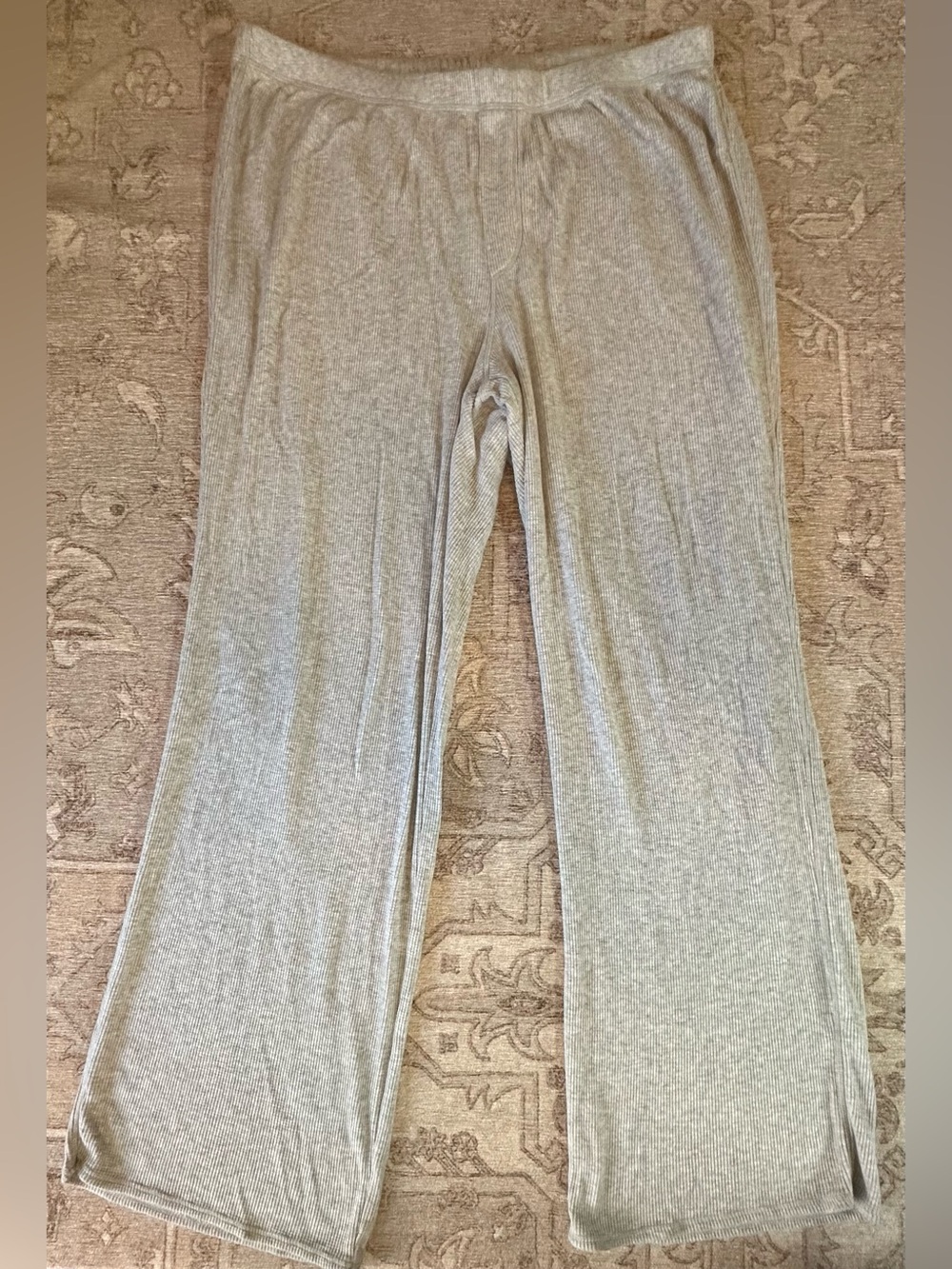 SKIMS Waffle Loose Pants in Light
Heather Grey